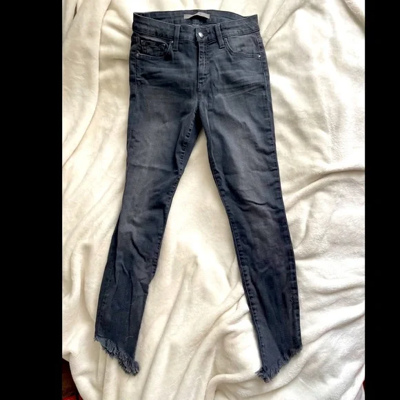 Joes jeans cropped denim jeans in grey SZ 27 excellent condition. Never worn. - Picture 2 of 3